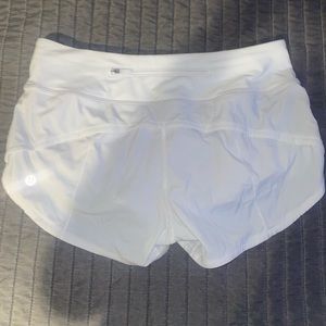 Lulu lemon speed up shorts 2.5 inseam white